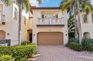 3841 W Azeele St, Tampa, FL 33609 - Photo 2
