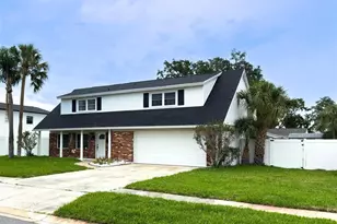 4725 Soapstone Dr, Tampa, FL 33615 - Photo 2