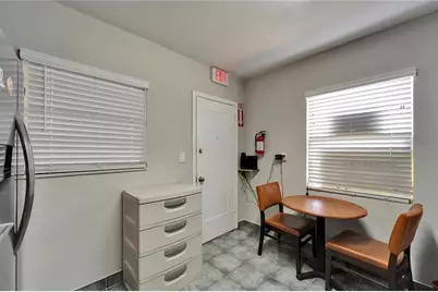 126 Ridgewood Avenue, Brandon, FL 33510 - Photo 34