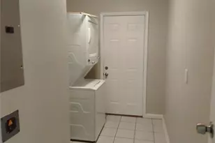 327 Barbara Cir, Belleair, FL 33756 - Photo 20