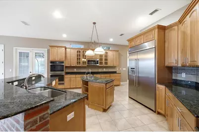 12002 Hope Lane, Tampa, FL 33618 - Photo 14