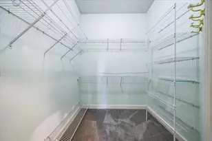 12002 Hope Ln, Tampa, FL 33618 - Photo 32