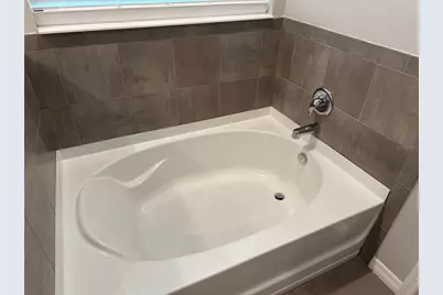 10437 Laxer Cay Loop, San Antonio, FL 33576 - Photo 18