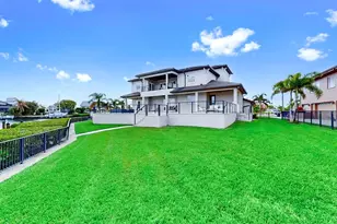 901 Capriccio Ln, Apollo Beach, FL 33572 - Photo 74