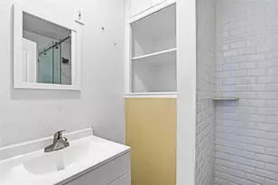 2521 W Crest Ave, Tampa, FL 33614 - Photo 18