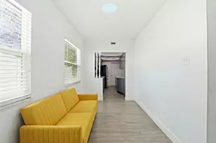 2521 W Crest Ave, Tampa, FL 33614 - Photo 34