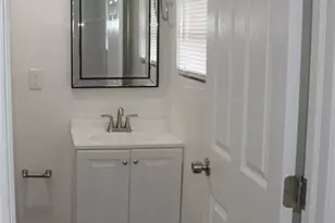 8308 Allamanda Ave, Tampa, FL 33619 - Photo 12