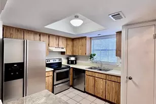 14804 Winding Creek Ct, Tampa, FL 33613 - Photo 6