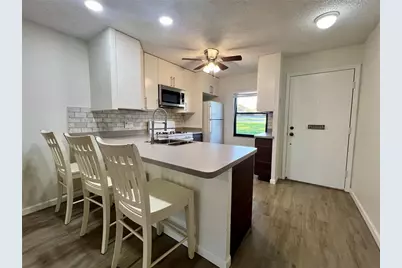 1185 Mission Circle, Clearwater, FL 33759 - Photo 4