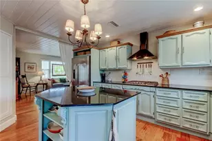 400 Mira Vista Dr, Dunedin, FL 34698 - Photo 12