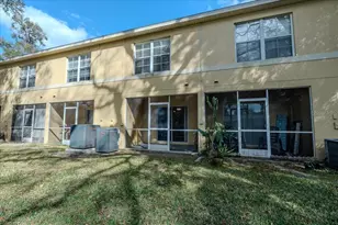 6327 Maisie Rd, Zephyrhills, FL 33542 - Photo 38