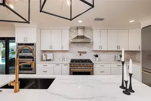 2032 Kansas Ave NE, Saint Petersburg, FL 33703 - Photo 22