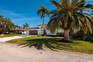 2032 Kansas Ave NE, Saint Petersburg, FL 33703 - Photo 46