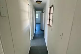 4951 Patio Dr, Zephyrhills, FL 33541 - Photo 12