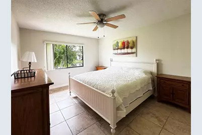 5654 Gardens Drive, Sarasota, FL 34243 - Photo 28