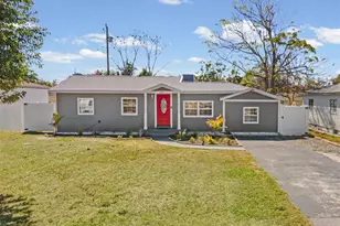 5240 43rd Terrace N, Saint Petersburg, FL 33709 - Photo 1