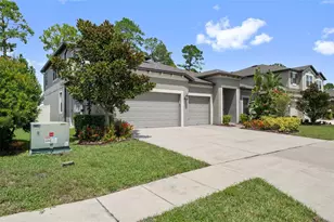 18565 Obregan Dr, Spring Hill, FL 34610 - Photo 4