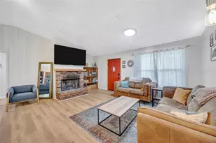 9642 Sunny Slope Ln, Wesley Chapel, FL 33545 - Photo 8