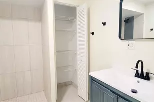 3775 40th Ln S, Saint Petersburg, FL 33711 - Photo 12