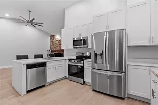 9942 Lake Seminole Dr W, Largo, FL 33773 - Photo 12