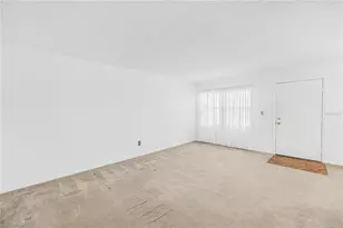 4920 Locust St NE, Saint Petersburg, FL 33703 - Photo 4