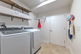 3208 W Hawthorne Rd, Tampa, FL 33611 - Photo 26