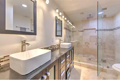 3208 W Hawthorne Road, Tampa, FL 33611 - Photo 14