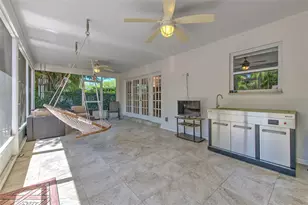 3208 W Hawthorne Rd, Tampa, FL 33611 - Photo 24