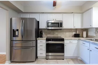 700 Beach Drive NE #406, Saint Petersburg, FL 33701 - Photo 6