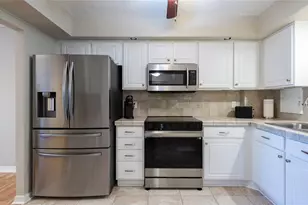 700 Beach Dr NE, Saint Petersburg, FL 33701 - Photo 6