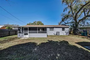 5449 63rd Way N, Saint Petersburg, FL 33709 - Photo 10