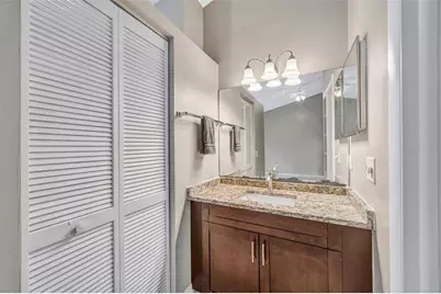 9465 Forest Hills Circle, Tampa, FL 33612 - Photo 32