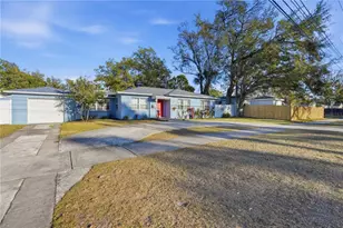 2415 16th St N, Saint Petersburg, FL 33704 - Photo 2