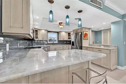 5130 Brittany Drive S #201, Saint Petersburg, FL 33715 - Photo 6