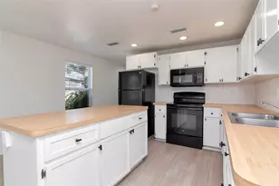 3305 56th Ave N, Saint Petersburg, FL 33714 - Photo 10