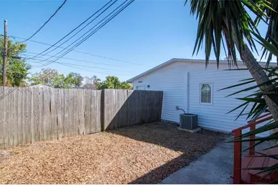 3305 56th Avenue N, Saint Petersburg, FL 33714 - Photo 8