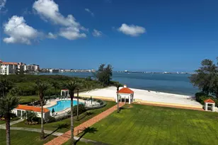 4750 Dolphin Cay Ln S, Saint Petersburg, FL 33711 - Photo 12