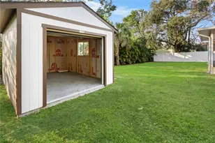 772 Palmer Rd, Belleair Bluffs, FL 33770 - Photo 2