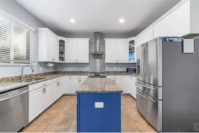 10744 Breaking Rocks Drive, Tampa, FL 33647 - Photo 10