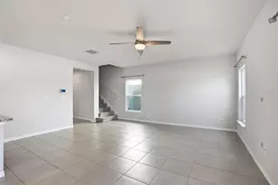 10402 Hawks Landing Dr, Land O Lakes, FL 34638 - Photo 6