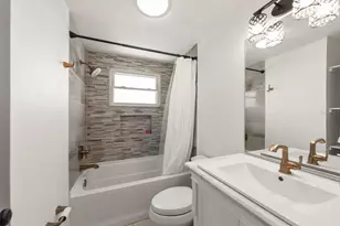 12468 Empire Dr, Seminole, FL 33772 - Photo 18