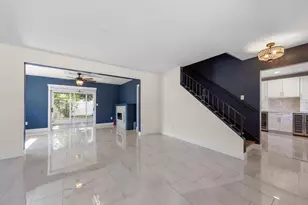 12468 Empire Dr, Seminole, FL 33772 - Photo 10