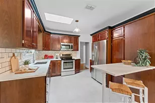 250 Aberdeen St, Dunedin, FL 34698 - Photo 10