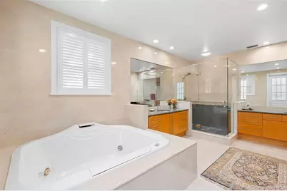 556 21st Avenue NE, Saint Petersburg, FL 33704 - Photo 32