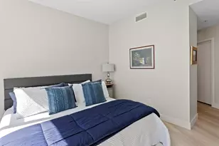 175 1st St S, Saint Petersburg, FL 33701 - Photo 14
