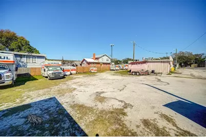 5202 N Nebraska Avenue E, Tampa, FL 33603 - Photo 12