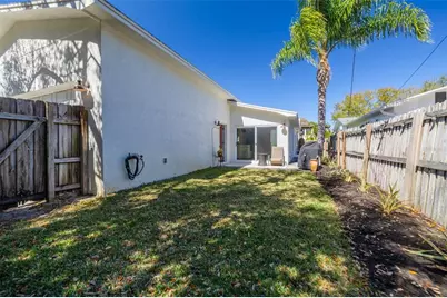 240 24th Avenue N, Saint Petersburg, FL 33704 - Photo 38