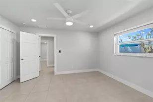 11130 3rd St E, Treasure Island, FL 33706 - Photo 20