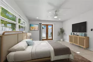 11130 3rd St E, Treasure Island, FL 33706 - Photo 12