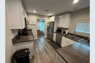 2007 E Henry Avenue, Tampa, FL 33610 - Photo 8